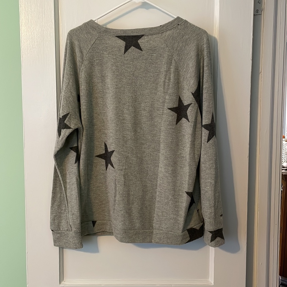 Cozy Star Patterned Pullover! - image 6